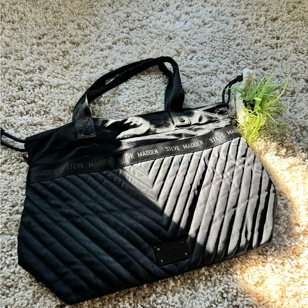 Super cute all black Steve Madden big oversized tote bad purse.